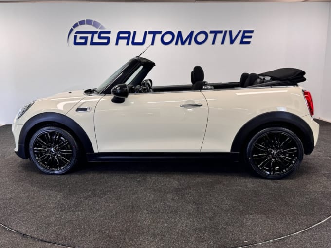 2025 Mini Convertible