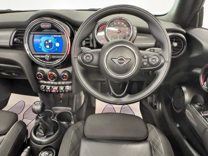 2025 Mini Convertible