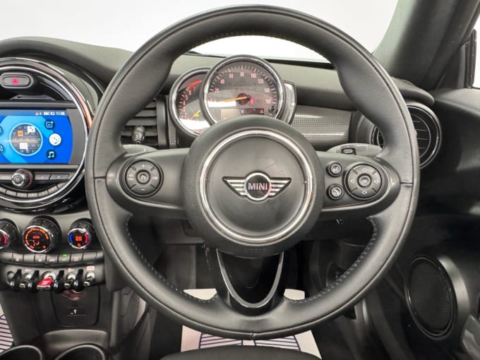 2025 Mini Convertible