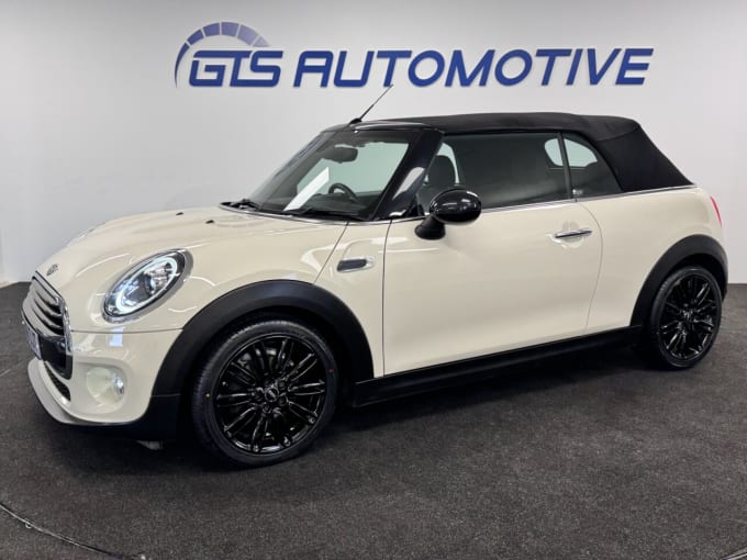 2025 Mini Convertible