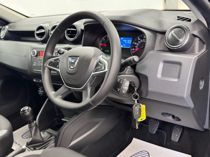 2025 Dacia Duster