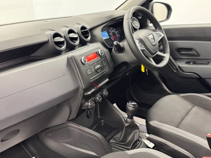 2025 Dacia Duster