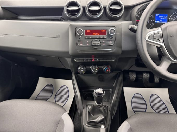 2025 Dacia Duster