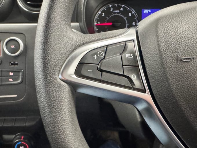 2025 Dacia Duster