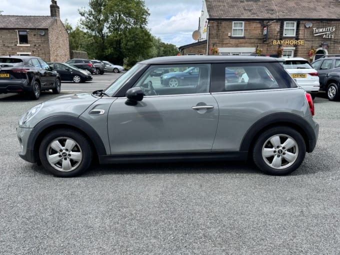 2025 Mini Hatch