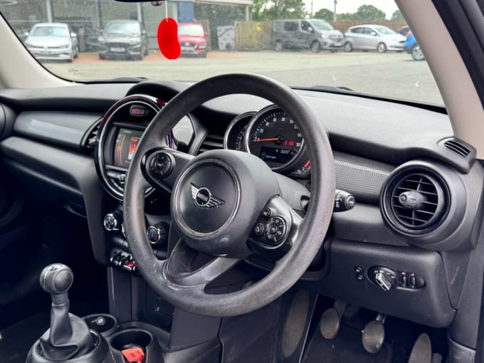 2025 Mini Hatch