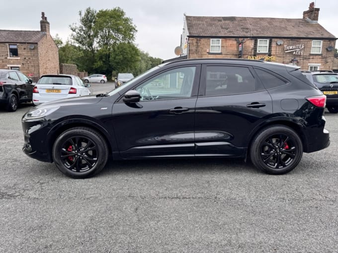 2025 Ford Kuga