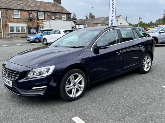 2025 Volvo V60