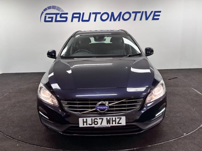 2025 Volvo V60