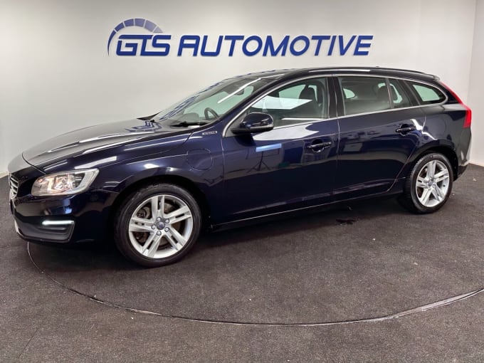 2025 Volvo V60