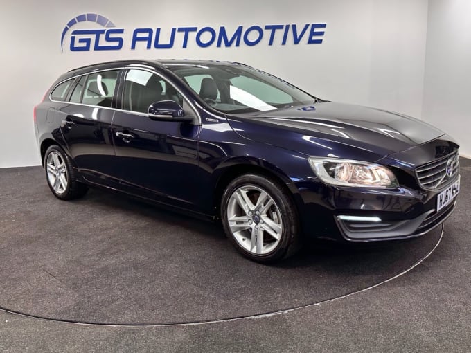 2025 Volvo V60