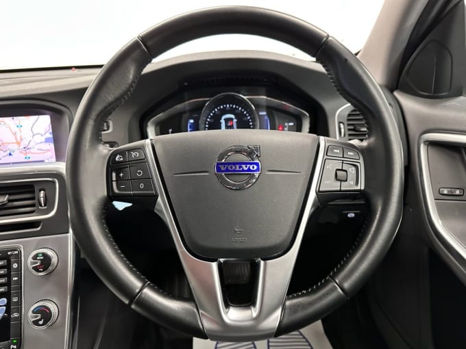 2025 Volvo V60