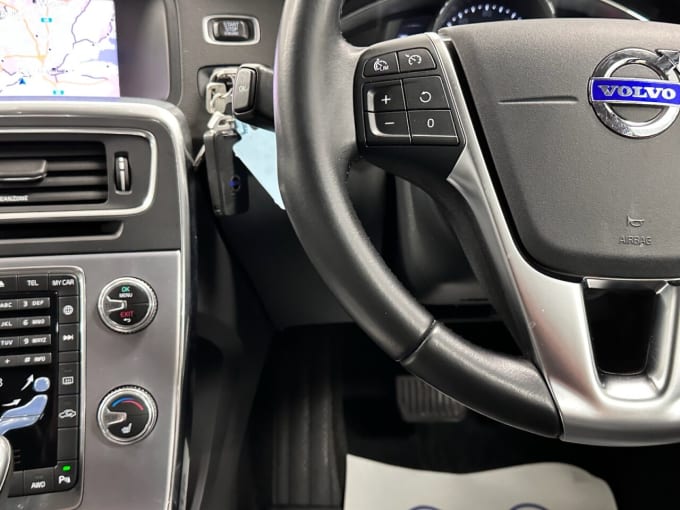 2025 Volvo V60