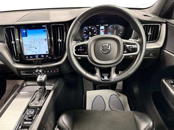 2025 Volvo Xc60