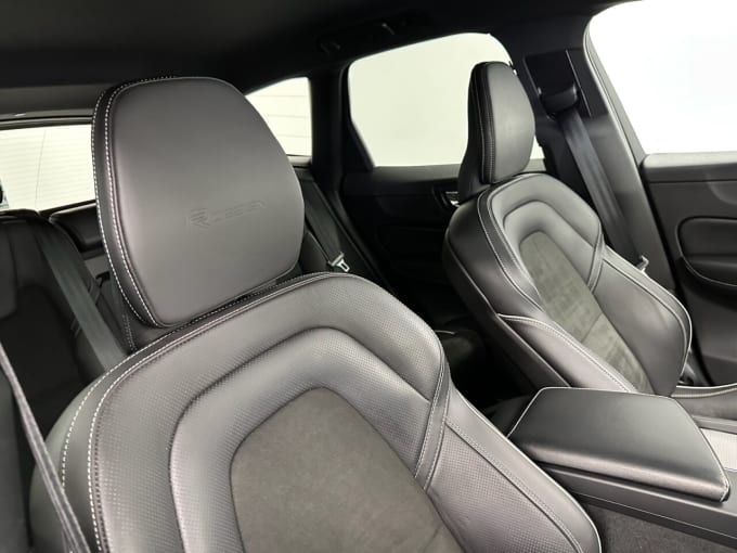 2025 Volvo Xc60