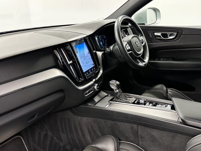 2025 Volvo Xc60