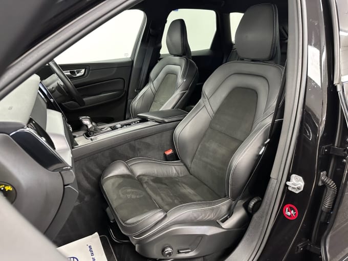2025 Volvo Xc60