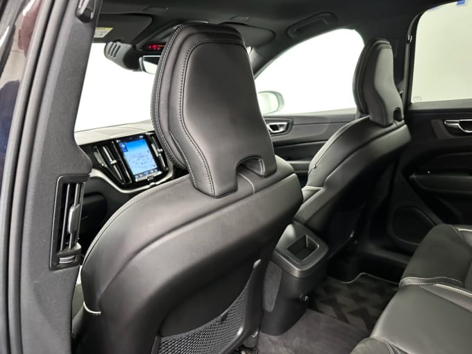 2025 Volvo Xc60