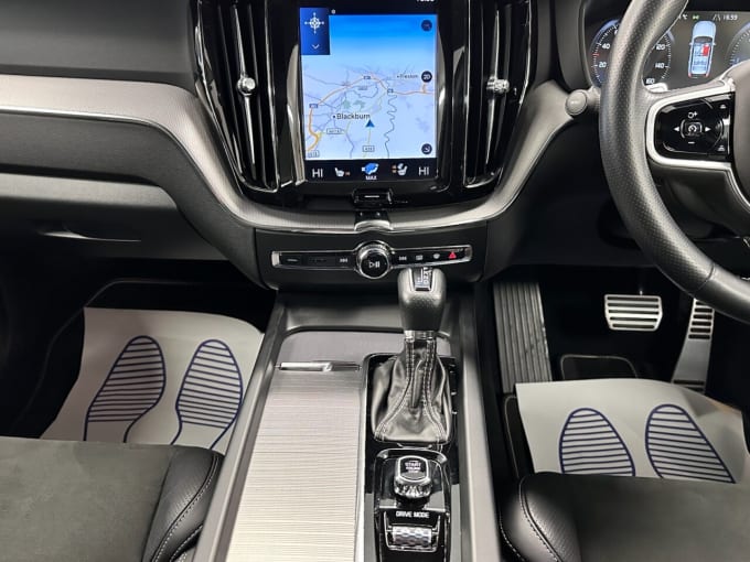 2025 Volvo Xc60