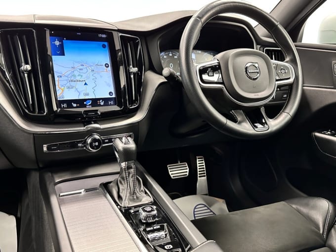 2025 Volvo Xc60