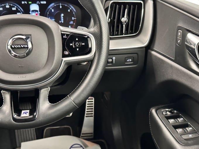 2025 Volvo Xc60