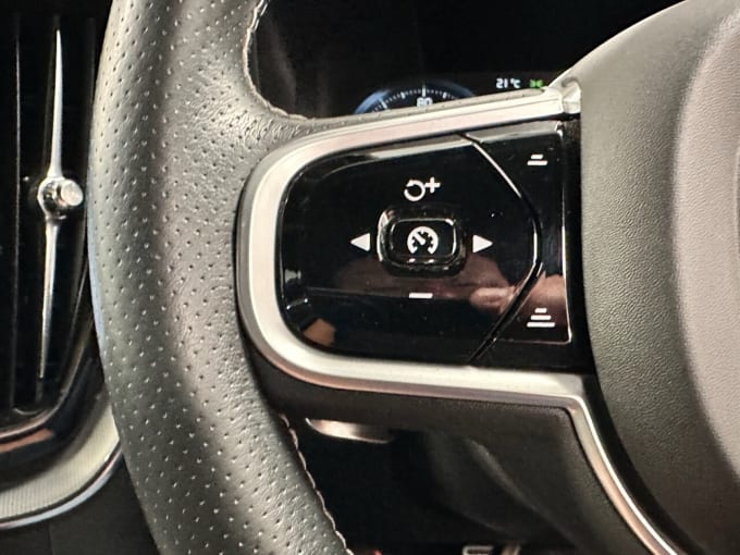 2025 Volvo Xc60