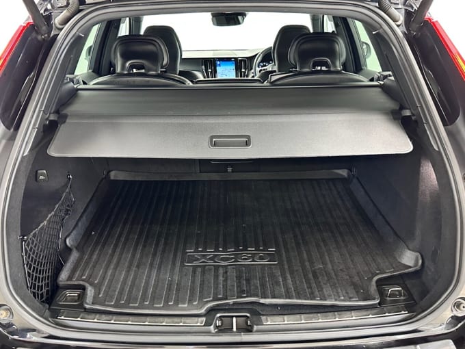 2025 Volvo Xc60