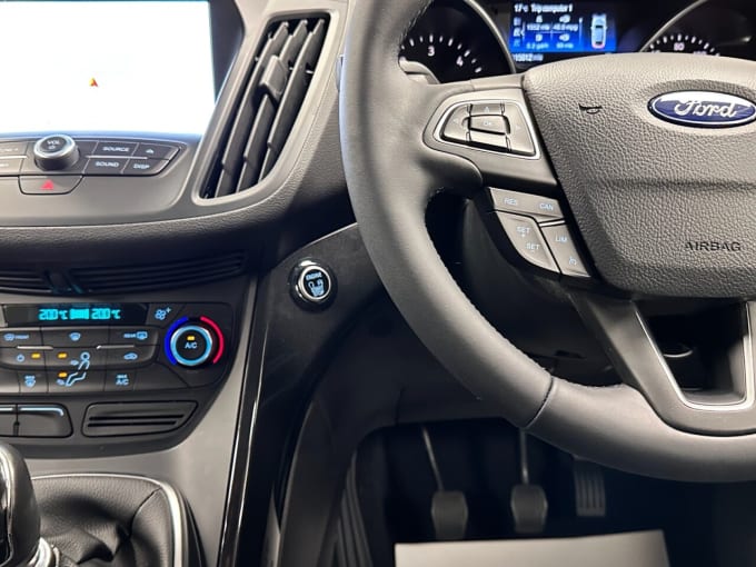2025 Ford Kuga