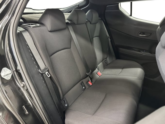 2025 Toyota C-hr