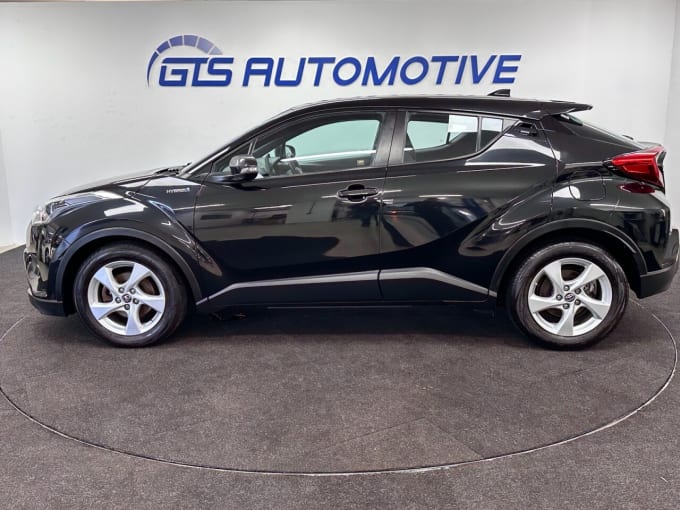 2025 Toyota C-hr