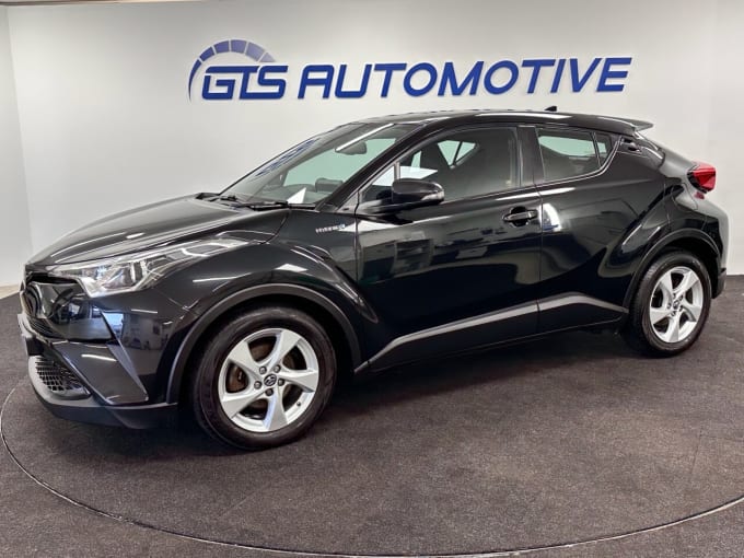 2025 Toyota C-hr