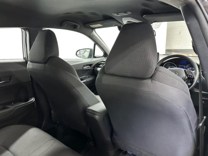 2025 Toyota C-hr