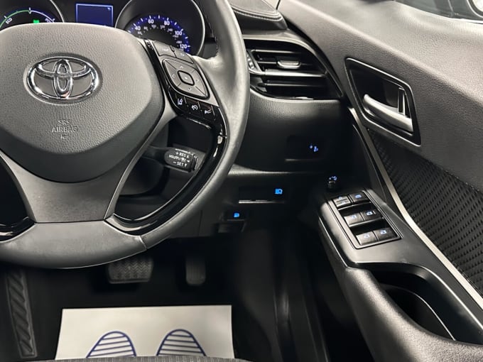 2025 Toyota C-hr