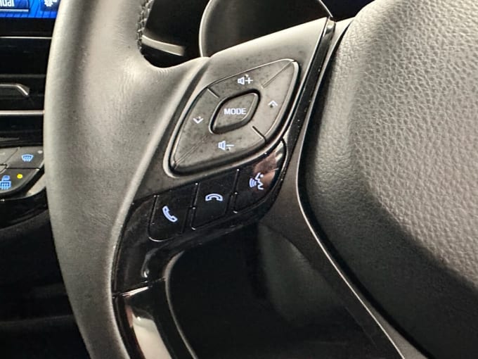 2025 Toyota C-hr