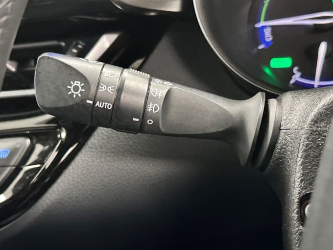 2025 Toyota C-hr