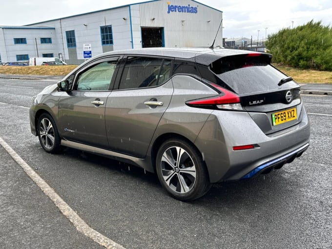 2025 Nissan Leaf