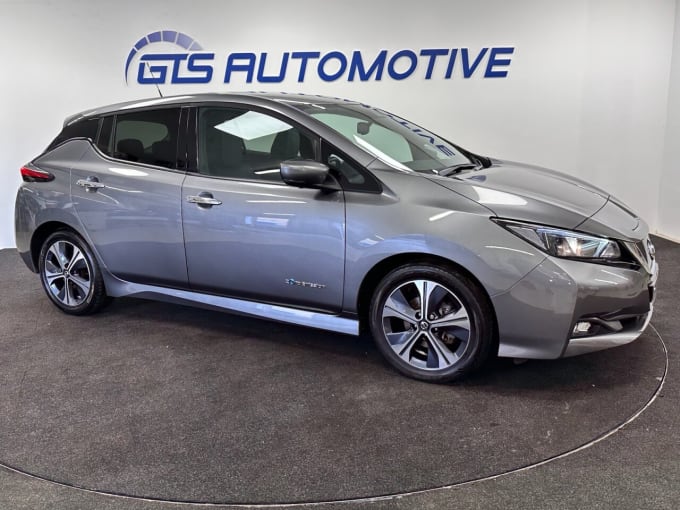 2025 Nissan Leaf