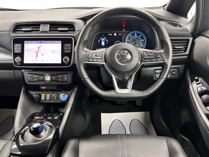 2025 Nissan Leaf