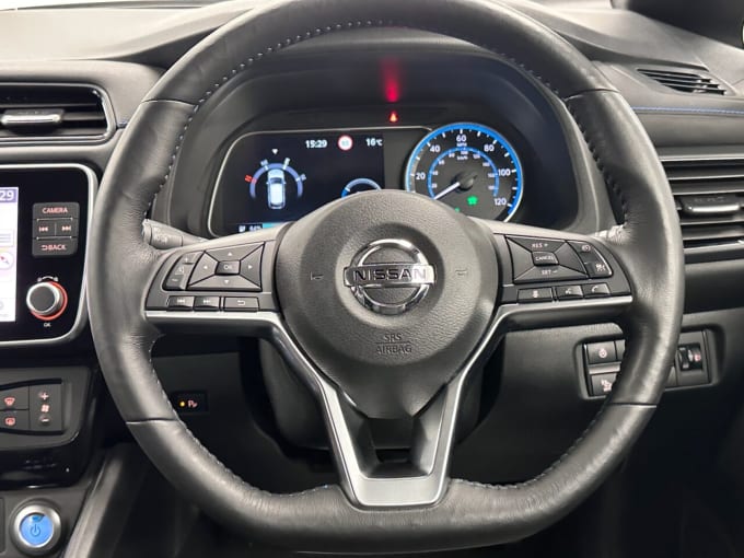 2025 Nissan Leaf