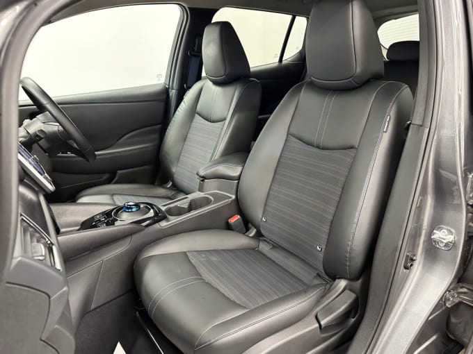 2025 Nissan Leaf