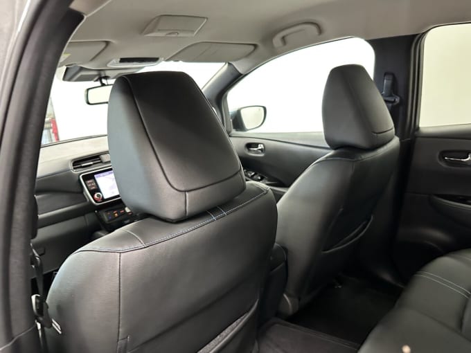 2025 Nissan Leaf