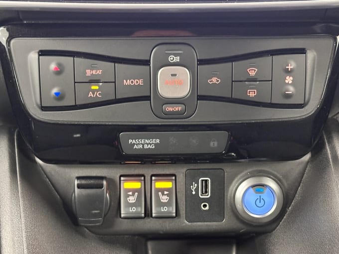 2025 Nissan Leaf