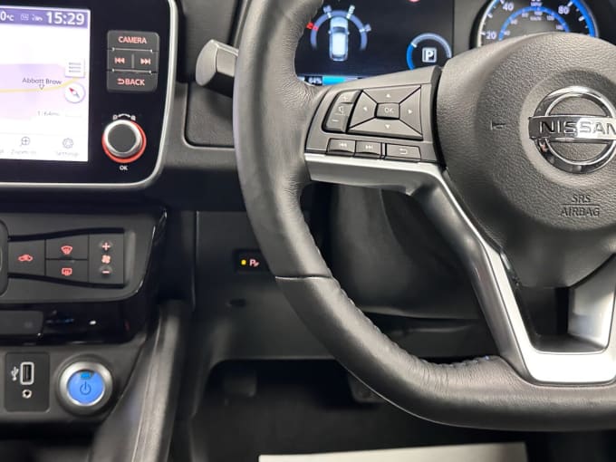 2025 Nissan Leaf