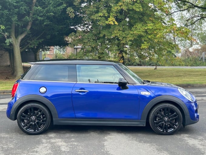 2024 Mini Hatch Cooper