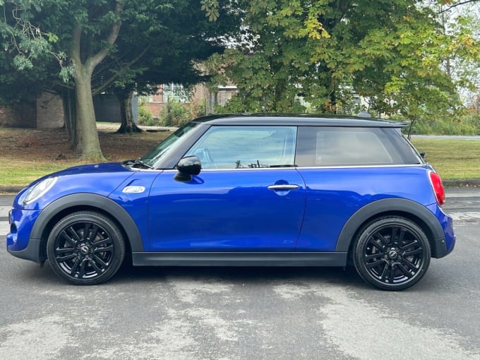 2024 Mini Hatch Cooper