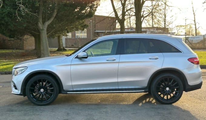 2025 Mercedes-benz Glc