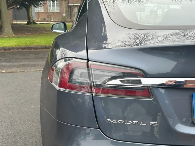 2025 Tesla Model S