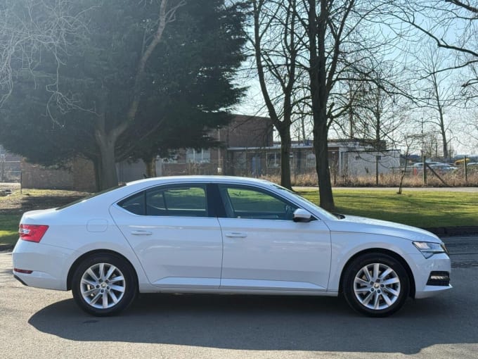 2025 Skoda Superb