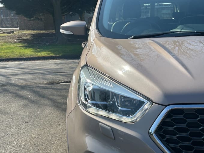 2025 Ford Kuga