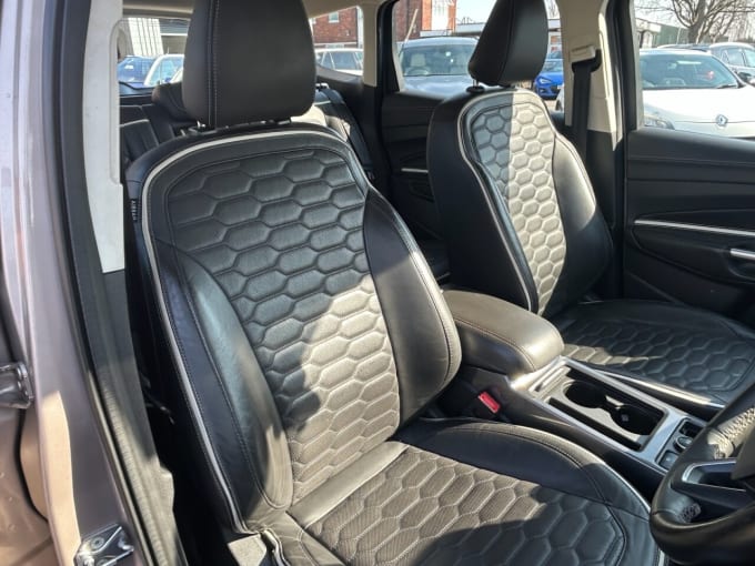 2025 Ford Kuga